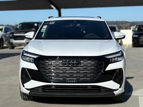 2025 Audi Q4 e-tron Premium Plus 55 quattro
