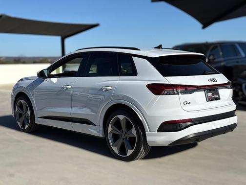 2025 Audi Q4 e-tron Premium Plus 55 quattro