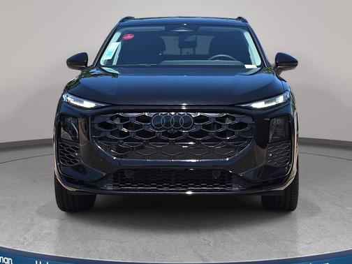 Mythos Black Metallic 2026 Audi Q3 TFSI quattro S tronic