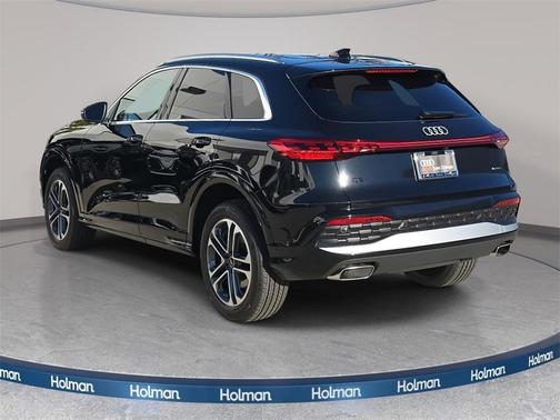 2025 Audi Q5 Premium TFSI quattro S tronic