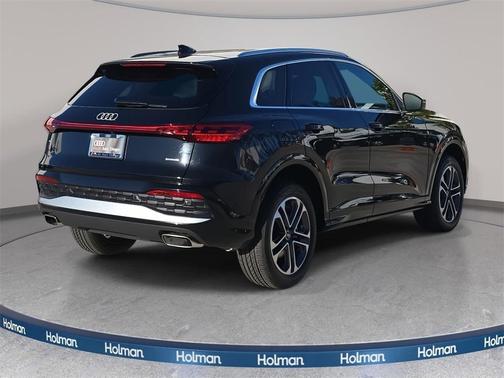 2025 Audi Q5 Premium TFSI quattro S tronic