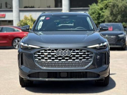 2025 Audi Q5 Premium Plus