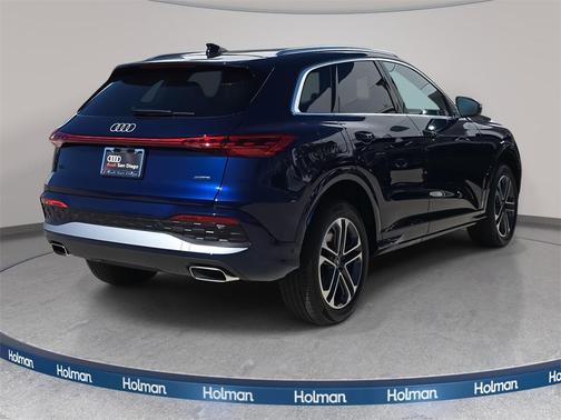 2025 Audi Q5 Premium TFSI quattro S tronic