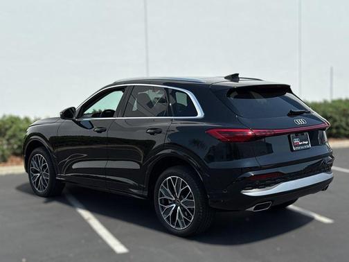 2025 Audi Q5 Premium Plus