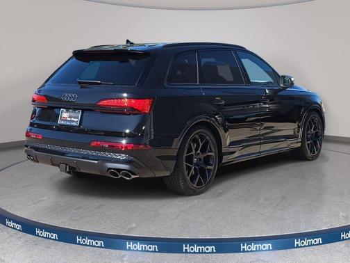 2026 Audi SQ7 4.0T Premium Plus