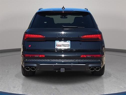 2026 Audi SQ7 4.0T Premium Plus