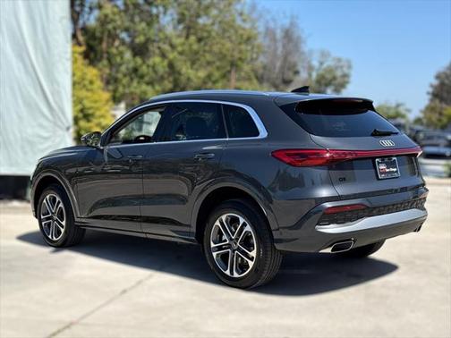 2025 Audi Q5 Premium