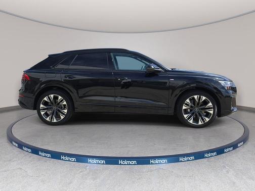 Mythos Black Metallic 2026 Audi Q8 55 Premium Plus