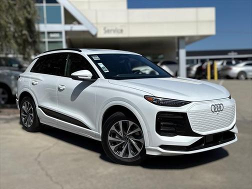 2025 Audi Q6 e-tron Premium Plus quattro