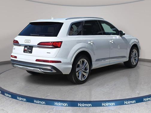 2020 Audi Q7 45 Premium