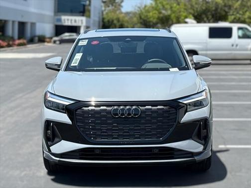 2025 Audi Q4 e-tron Premium Plus 55 quattro