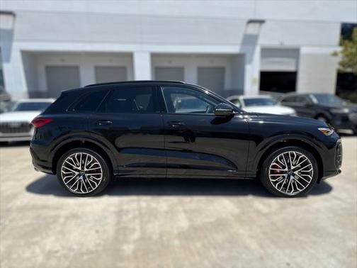 2025 Audi SQ5 3.0T Premium Plus