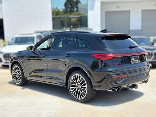 2025 Audi SQ5 3.0T Premium Plus