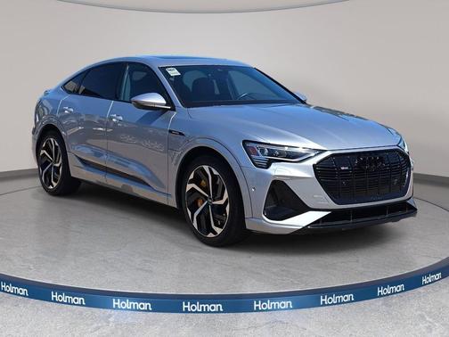 Florett Silver Metallic 2023 Audi e-tron Sportback S line Premium Plus