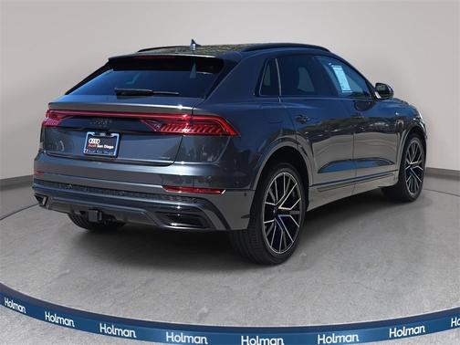 2022 Audi Q8 55 Prestige