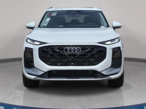 2026 Audi Q3 S line