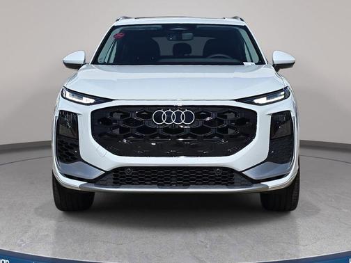Glacier White Metallic 2026 Audi Q3 S line