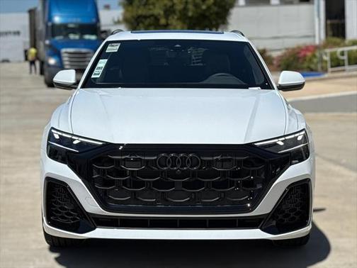 2025 Audi Q8 55 Premium Plus