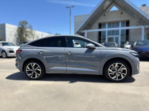 2025 Audi Q4 e-tron Sportback Premium 55 quattro