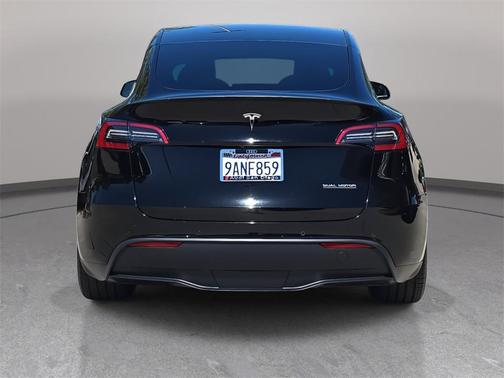 2022 Tesla Model Y Performance Dual Motor All-Wheel Drive