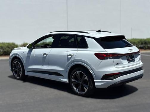 2025 Audi Q4 e-tron Premium Plus 55 quattro