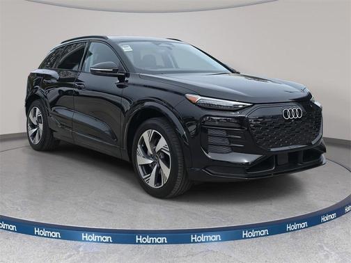 2025 Audi Q6 e-tron Premium Plus quattro