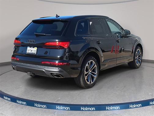 2025 Audi Q7 45 Premium Plus