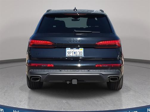 2025 Audi Q7 45 Premium Plus