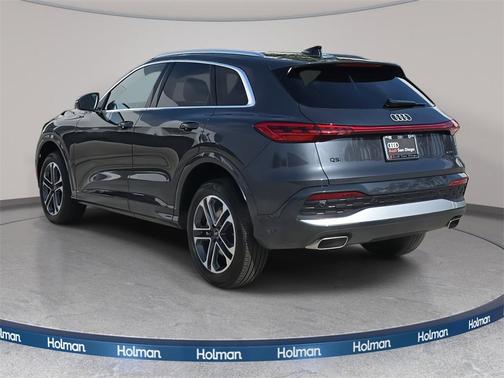 2025 Audi Q5 Premium TFSI quattro S tronic