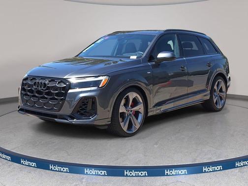 Daytona Gray Pearl Effect 2026 Audi Q7 55 Prestige