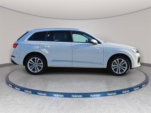 2025 Audi Q7 55 Premium Plus