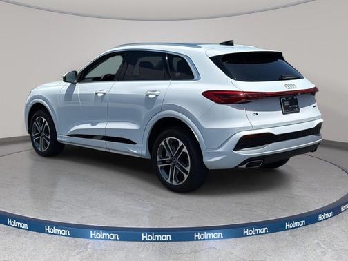 2025 Audi Q5 Premium