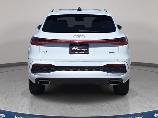 2025 Audi Q5 Premium TFSI quattro S tronic