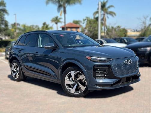 2025 Audi Q6 e-tron Premium Plus quattro