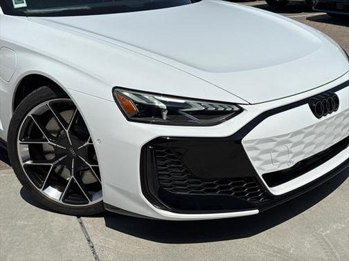 2025 Audi RS e-tron GT performance