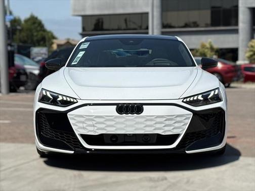 2025 Audi RS e-tron GT performance