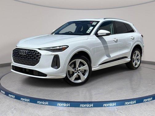 Glacier White Metallic 2025 Audi Q5 Premium Plus TFSI quattro S tronic