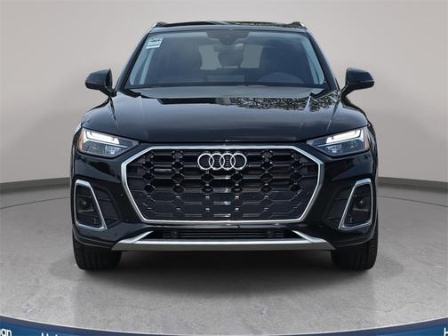 2023 Audi Q5 45 S line Premium
