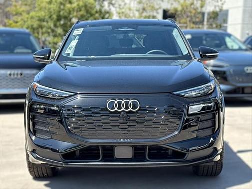 2025 Audi Q6 e-tron Premium Plus