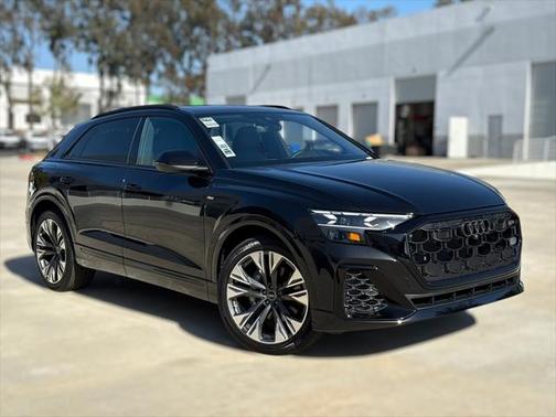 2025 Audi Q8 55 Prestige