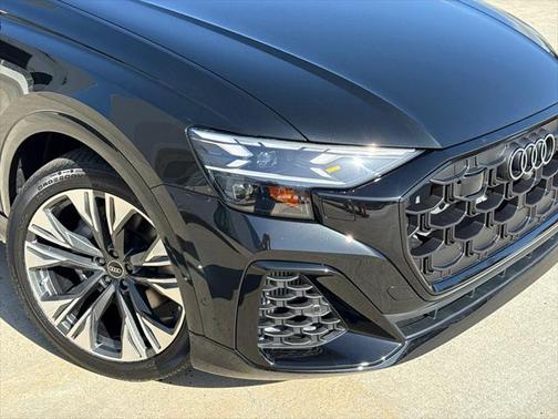 2025 Audi Q8 55 Prestige