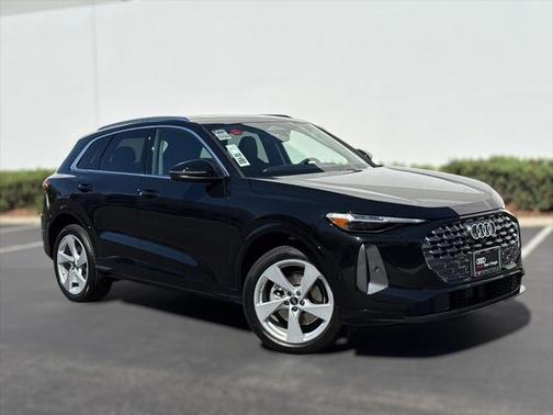 2025 Audi Q5 Premium Plus