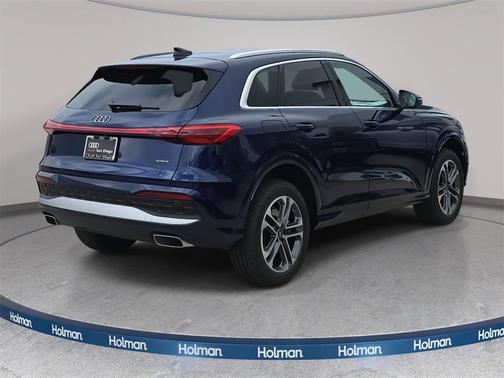 2025 Audi Q5 Premium TFSI quattro S tronic