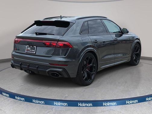 daytona gray pearl effect 2026 Audi RS Q8 4.0T