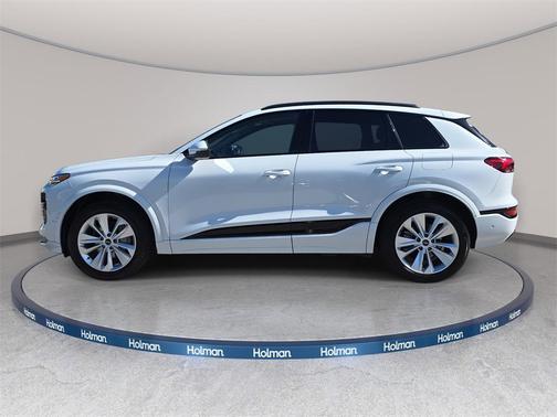 2025 Audi Q6 e-tron Premium Plus