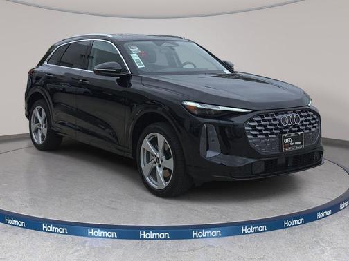 Mythos Black Metallic 2026 Audi Q5 Premium Plus TFSI quattro S tronic