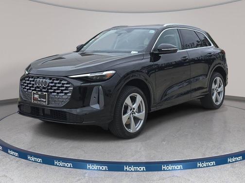 Mythos Black Metallic 2026 Audi Q5 Premium Plus TFSI quattro S tronic
