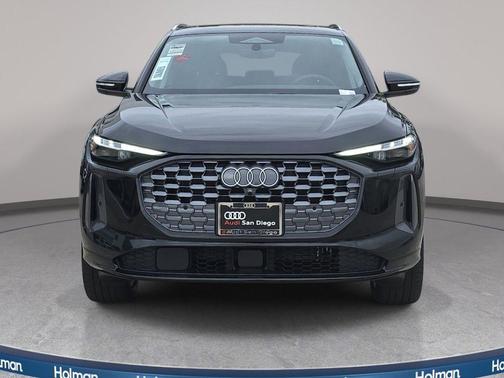 Mythos Black Metallic 2026 Audi Q5 Premium Plus TFSI quattro S tronic