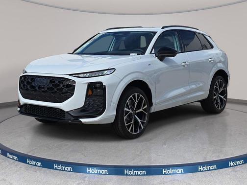Glacier White Metallic 2026 Audi Q3 TFSI quattro S tronic