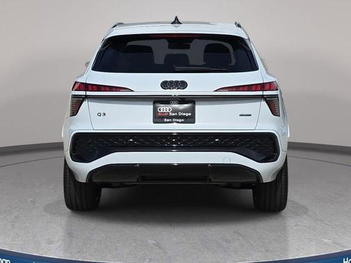 Glacier White Metallic 2026 Audi Q3 TFSI quattro S tronic
